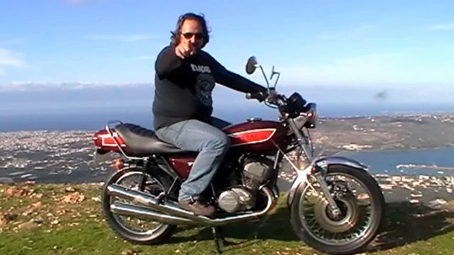 KAWASAKI MACH 750 (III,IV) 1971 .KOKKINA FEGARIA CLASSIC смотреть онлайн