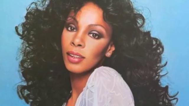 Donna Summer - Rumor Has It/I Love You смотреть онлайн