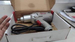 "Tighten and Loosen Like a Pro: CROWN CT12018 Electric Impact Wrench Review"