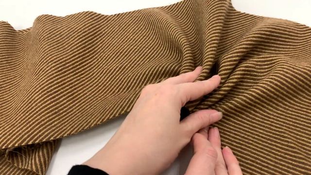 ТВИД КОСТЮМНЫЙ ШЕРСТЯНОЙ КОРИЧНЕВО-БЕЖЕВАЯ ДИАГОНАЛЬ арт.5092329 смотреть онлайн