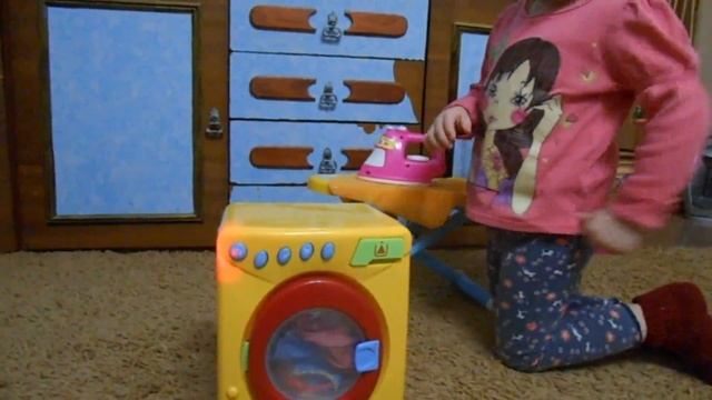 стиральная машина , гладильная доска обзор бытовой техники для девочек смотреть онлайн