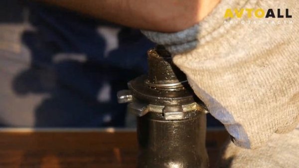 Домкрат винтовой 1.5-2т УАЗ СЭД 4523913010 (Штатный) WWW.AVTOALL.RU