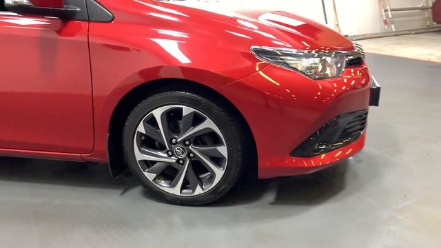 172D11007 TOYOTA AURIS 1 4D 4D SOL смотреть онлайн