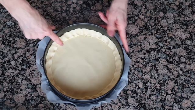 Пирог с ветчиной сыром и картофелем?Отличный ужин или перекус? смотреть онлайн