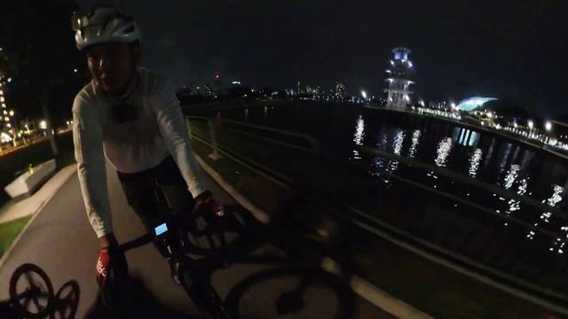 Sneak Preview - Underground Foldies KL (UFKL) rides in Singapore. JAVA Aria & Scott Addict Gravel 2 смотреть онлайн
