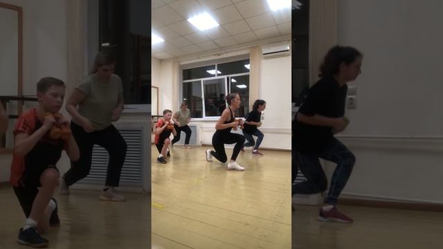 Силовая с гантелями! смотреть онлайн