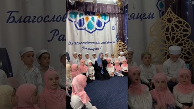 Ифтар с детьми #hadidja #хадиджа #xadidja смотреть онлайн