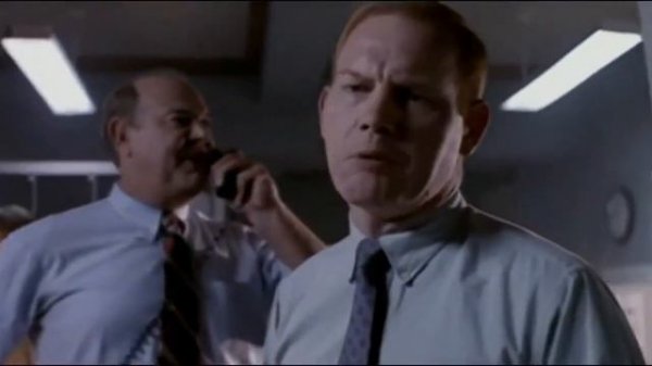 Зарубежный Фильм  Автомобиль беглец на реальных событиях