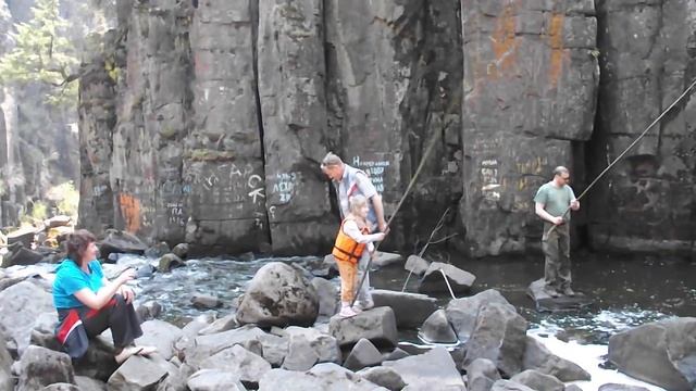 Рыбалка под Уковским водопадом. Нижнеудинск, что на Уде смотреть онлайн
