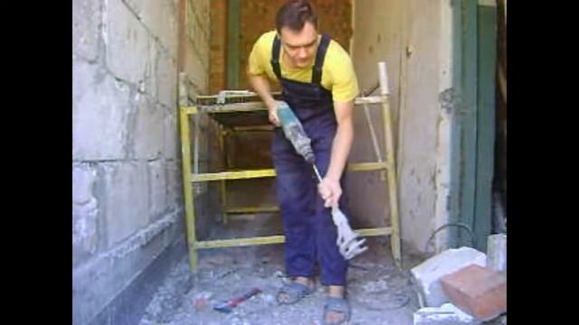 как быстро почистить венчик от шпатлевки, штукатурки и т.д. смотреть онлайн