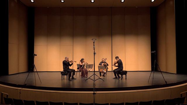 Benjamin Britten String Quartet No. 3 in G Major, Op. 94, I. Duets смотреть онлайн