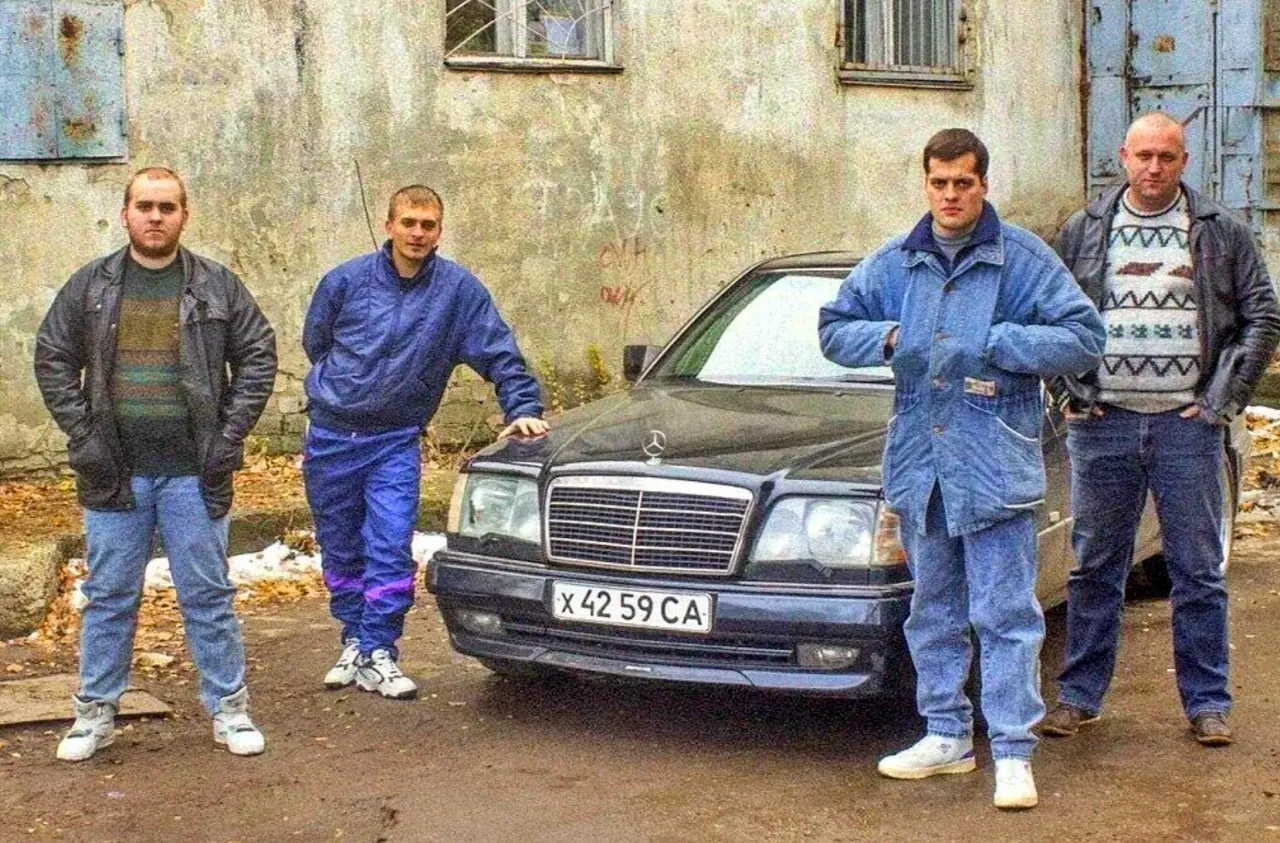 ДОНЕЦК 90-Х ПЕРВАЯ ЧАСТЬ смотреть онлайн
