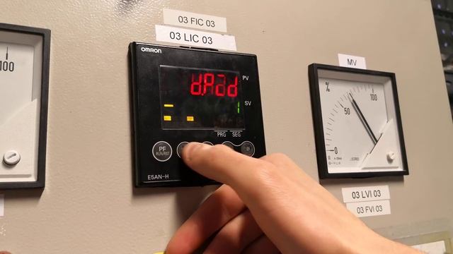 Hvordan bruk Omron E5AN-H regulator смотреть онлайн