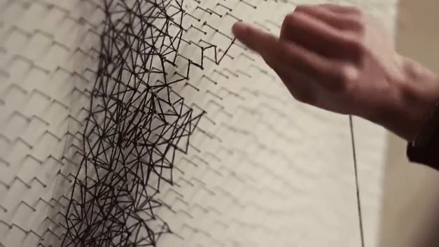 Красивая картина из гвоздей и ниток! смотреть онлайн