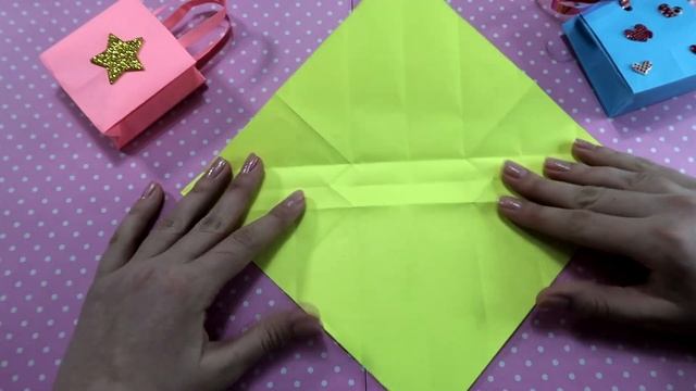 Оригами пакет для подарка или Как упаковать маленький подарок смотреть онлайн