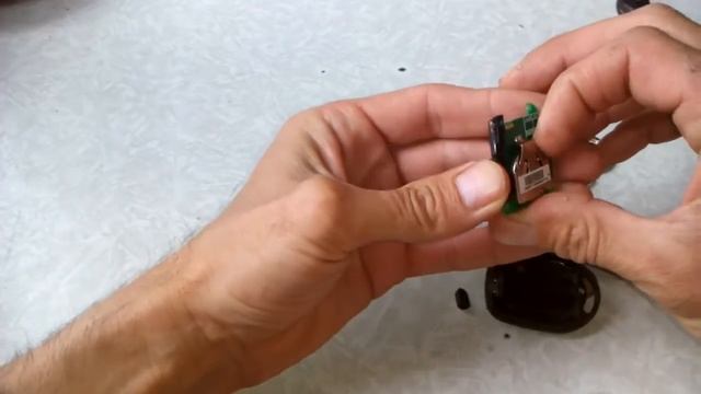 Замена батарейки в ключе SsangYong Kyron смотреть онлайн