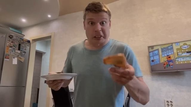 Малой стал Няней! смотреть онлайн