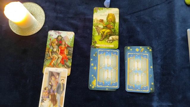 Как загаданный человек относится к Вам? смотреть онлайн