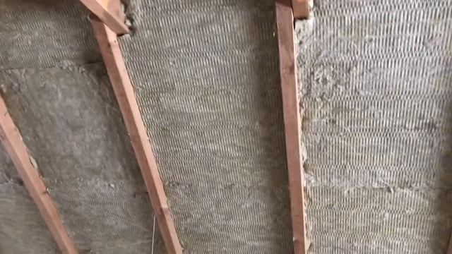 Утепляю скат мансарды минватой, второй фронтон в два слоя пеноплэксом. Смотрим, подписываемся!!! смотреть онлайн