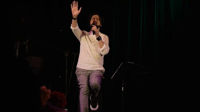 Гела Гуралиа - Egre Avad Rad Mikureb Mtvareo. Москва  8 июня 2019