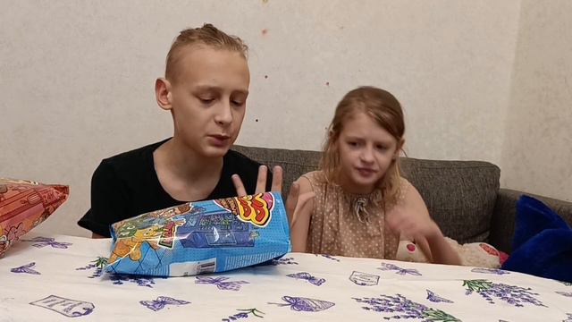 ПРОБУЕМ ЧИПСЫ ОТ А4! СТОИТ ПОКУПАТЬ?! смотреть онлайн