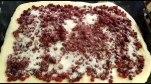 Пирог с брусникой, рецепты северной кухни