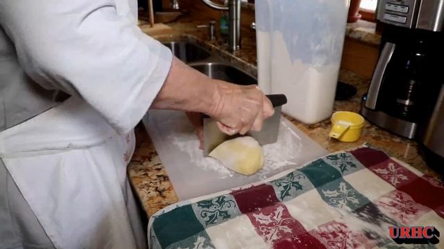 First Use Of An amzchef 3 Piece Pasta Roller and Cutter Set For Our Kitchenaid Stand Mixer смотреть онлайн