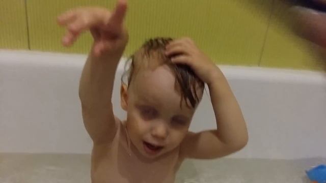 Как подстричь ребенка самому в первый раз! смотреть онлайн