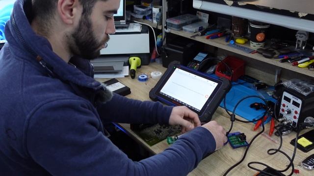 будни автоключника 8 / VW Touareg 2005 Блок Kessy / Полная утеря / Программатор Autel & Xhorse смотреть онлайн