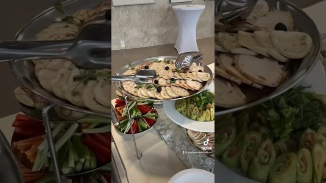 Попал на выездной фуршет от сети ресторанов Виктория! #кейтеринг #фуршет #ресторан #топ смотреть онлайн