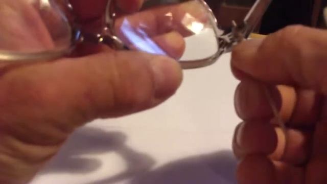 Очки - ремонт петель оправы и дужки смотреть онлайн