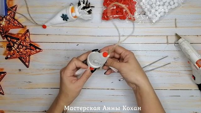 DIY? 3 ИДЕИ НОВОГОДНЕГО ДЕКОРА ИЗ ШИШЕК СВОИМИ РУКАМИ? Анна Кохан? смотреть онлайн