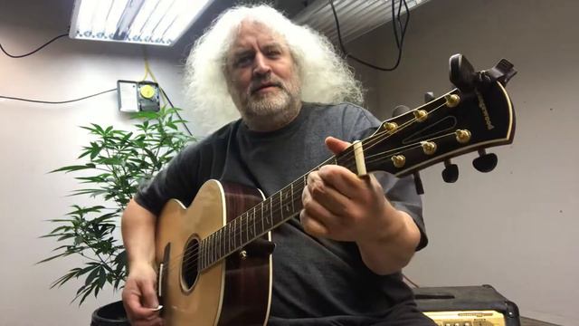 Plugging in “#Duke” #Orangewood Jumbo Acoustic/Electric guitar. (electric guitar) смотреть онлайн
