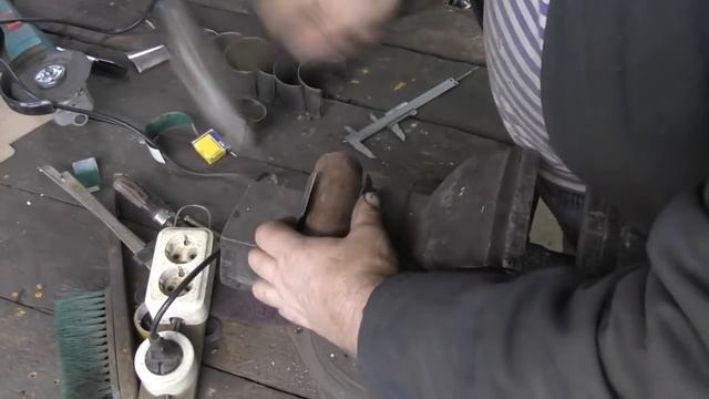 Хранение шуруповёртов и дрелей, всегда под рукой. смотреть онлайн