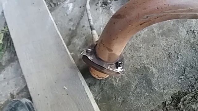 ? Разорвало выхлопную трубу Лада Приора смотреть онлайн