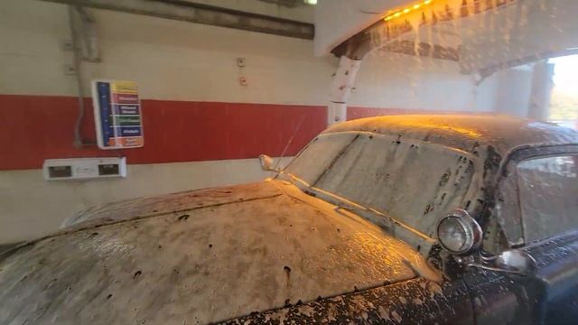 1949 Ford Custom getting it's shine on at Class Act Auto Wash! смотреть онлайн