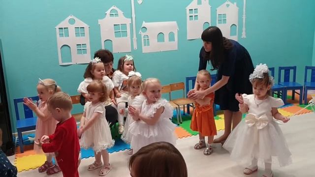 Новогодний праздник 2020. Младшая группа смотреть онлайн