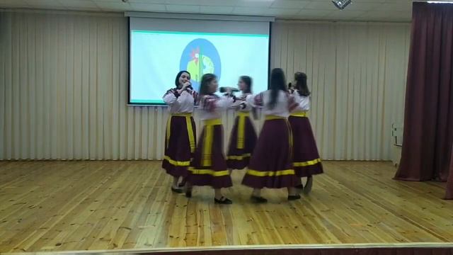 ТСШ-К № 12 - ансамбль "Цветные сны" - "На заре, на зореньке" смотреть онлайн