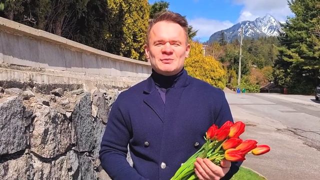 Поздравление с днем рождения школы от директора Андрея Ахачинского смотреть онлайн