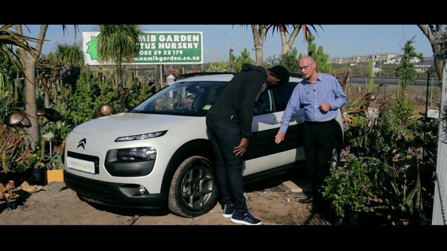 2015 Citroen C4 Cactus - Siya Kolisi getting up close and personal ... смотреть онлайн