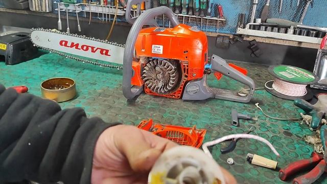 CUERDA ARRANQUE MOTOSIERRA COMO CAMBIAR!! смотреть онлайн