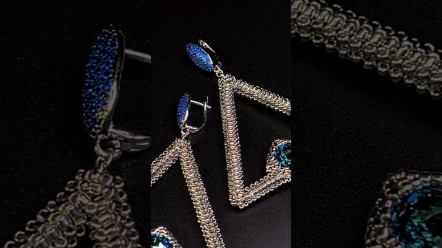 Серьги "Роскошь в простоте" от Юлии Дергоусовой 🤩
Финалист Большого конкурса Greenbird 2024 🌟 смотреть онлайн