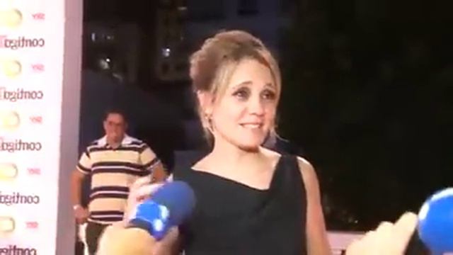 Adriana Esteves vira 'Carminha' para fugir de entrevista смотреть онлайн