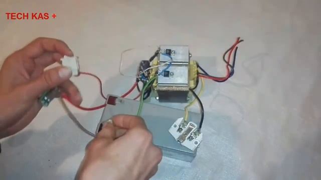 HOW TO MAKE A simple 12v to 220v inverter 300w смотреть онлайн