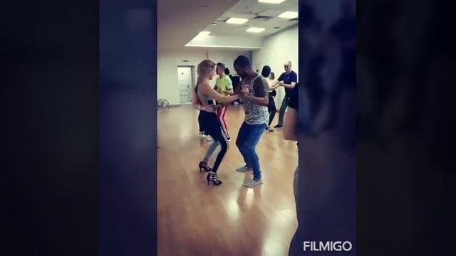 Янт Родригез, Бачата в Mambo GROUP смотреть онлайн
