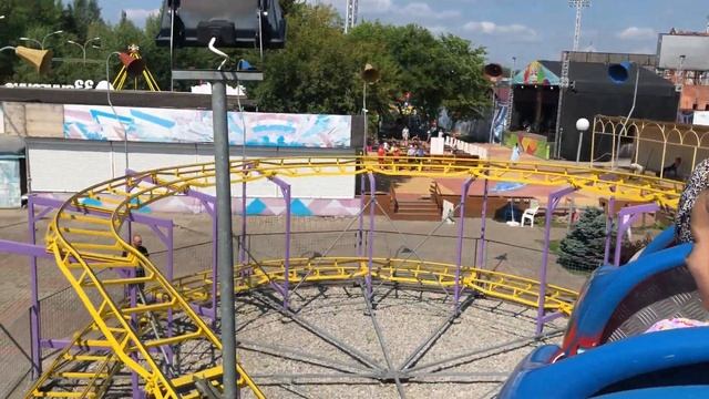 МАШИНКИ! ГОРКИ! КАРУСЕЛИ! ПАРК РАЗВЛЕЧЕНИЙ! смотреть онлайн