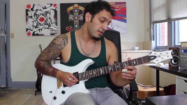 How to play 'Eruption' by Van Halen Guitar Solo Lesson w/tabs смотреть онлайн