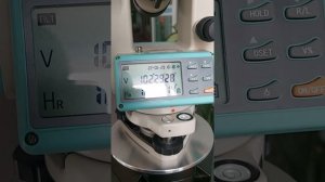 Обучение на цифровом теодолите Геокурс GT2, установка теодолита над точкой и настройки теодолита.