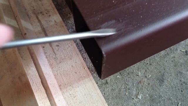 Забор своими руками: установка и монтаж