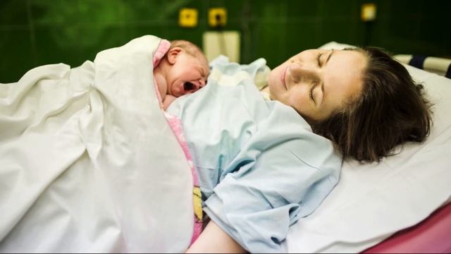 ПОЧЕМУ РОДЫ ТАКИЕ НЕПРЕДСКАЗУЕМЫЕ | Моменты в родах которые нельзя предугадать смотреть онлайн